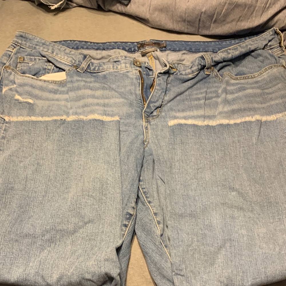Torrid Distressed Crop Boyfriend Jeans in Faded Blue - Picture 4 of 4
